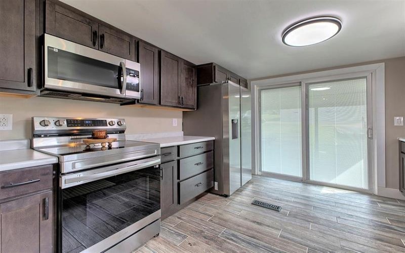 242 Olive Street, Hunker, 15639, 2 Bedroom Bedrooms, 7 Room Rooms,1.1 BathroomBathrooms,Residential,For Sale,Olive Street,1772825