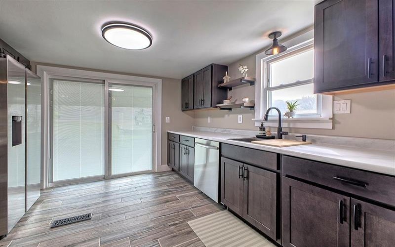 242 Olive Street, Hunker, 15639, 2 Bedroom Bedrooms, 7 Room Rooms,1.1 BathroomBathrooms,Residential,For Sale,Olive Street,1772825