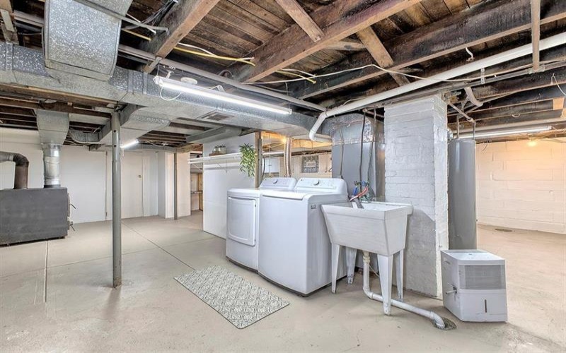 242 Olive Street, Hunker, 15639, 2 Bedroom Bedrooms, 7 Room Rooms,1.1 BathroomBathrooms,Residential,For Sale,Olive Street,1772825