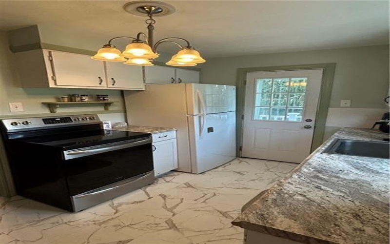 1061 Park Ave, Washington, 15301, 3 Bedroom Bedrooms, ,2 BathroomBathrooms,Lease,For Rent,Park Ave,1772816