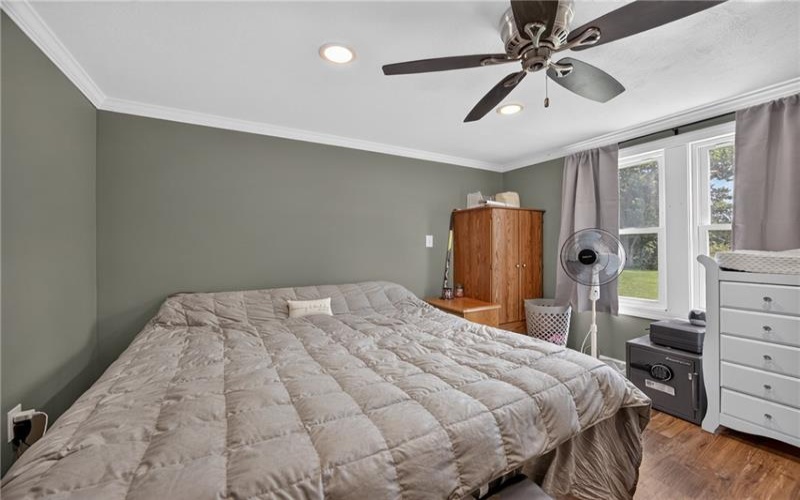 424 Pershing Ave, Houston, 15342, 3 Bedroom Bedrooms, 9 Room Rooms,1.1 BathroomBathrooms,Residential,For Sale,Pershing Ave,1772850
