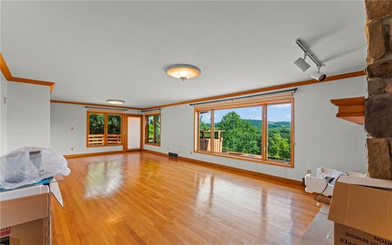1190 Park Avenue, Waynesburg, PA, 15370, 4 Bedroom Bedrooms, 13 Room Rooms,3 BathroomBathrooms,Residential,For Sale,Park Avenue,1772878