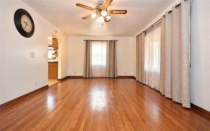 210 4th Ave, Monongahela, 15063, 3 Bedroom Bedrooms, ,2 BathroomBathrooms,Residential,For Sale,4th Ave,1772900