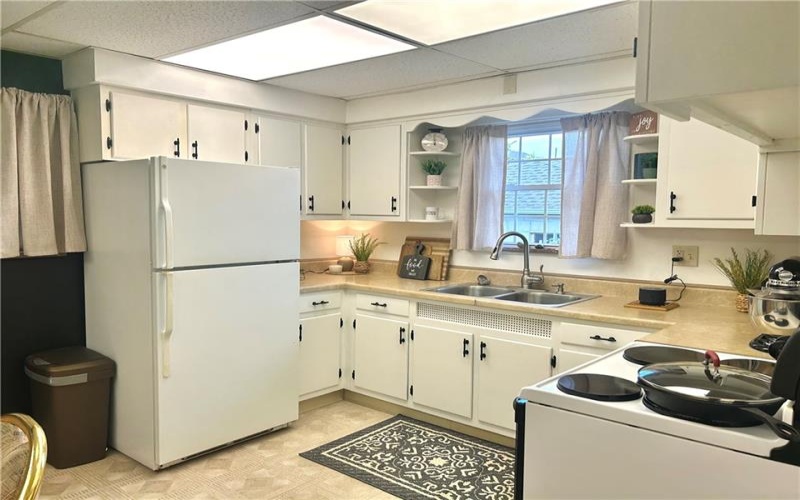 210 4th Ave, Monongahela, 15063, 3 Bedroom Bedrooms, ,2 BathroomBathrooms,Residential,For Sale,4th Ave,1772900