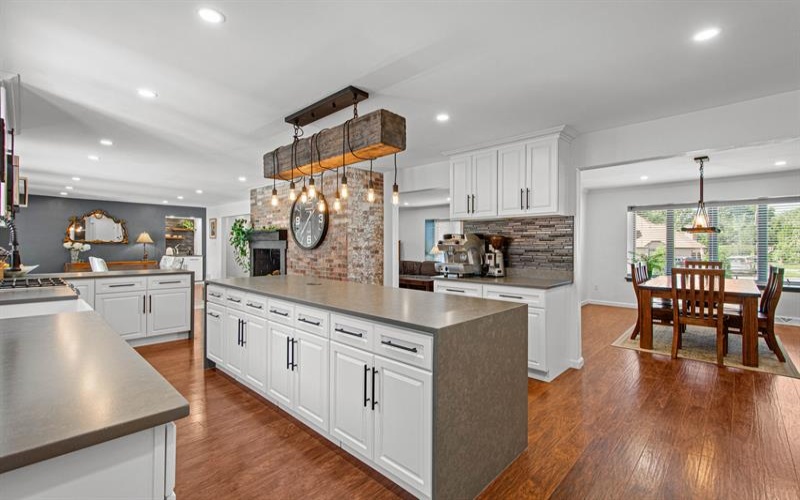113 Oakwood ROAD, McMurray, 15317, 5 Bedroom Bedrooms, ,3.1 BathroomBathrooms,Residential,For Sale,Oakwood,1772917