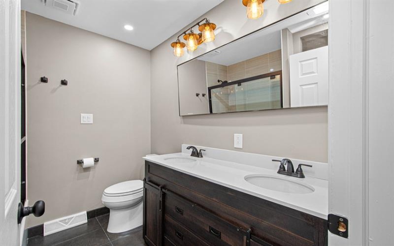 113 Oakwood ROAD, McMurray, 15317, 5 Bedroom Bedrooms, ,3.1 BathroomBathrooms,Residential,For Sale,Oakwood,1772917