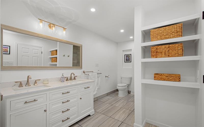 113 Oakwood ROAD, McMurray, 15317, 5 Bedroom Bedrooms, ,3.1 BathroomBathrooms,Residential,For Sale,Oakwood,1772917