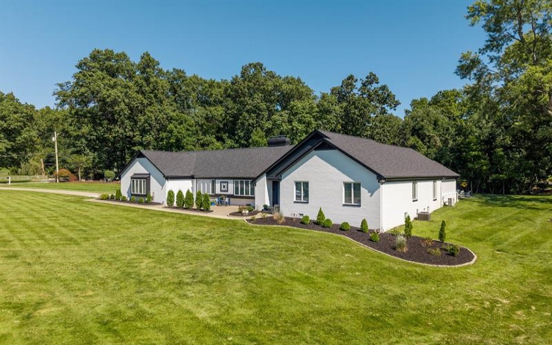 113 Oakwood ROAD, McMurray, 15317, 5 Bedroom Bedrooms, ,3.1 BathroomBathrooms,Residential,For Sale,Oakwood,1772917