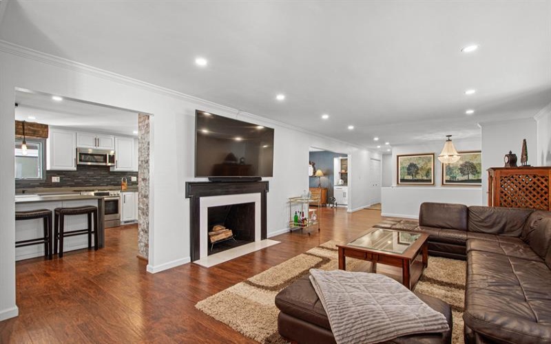 113 Oakwood ROAD, McMurray, 15317, 5 Bedroom Bedrooms, ,3.1 BathroomBathrooms,Residential,For Sale,Oakwood,1772917