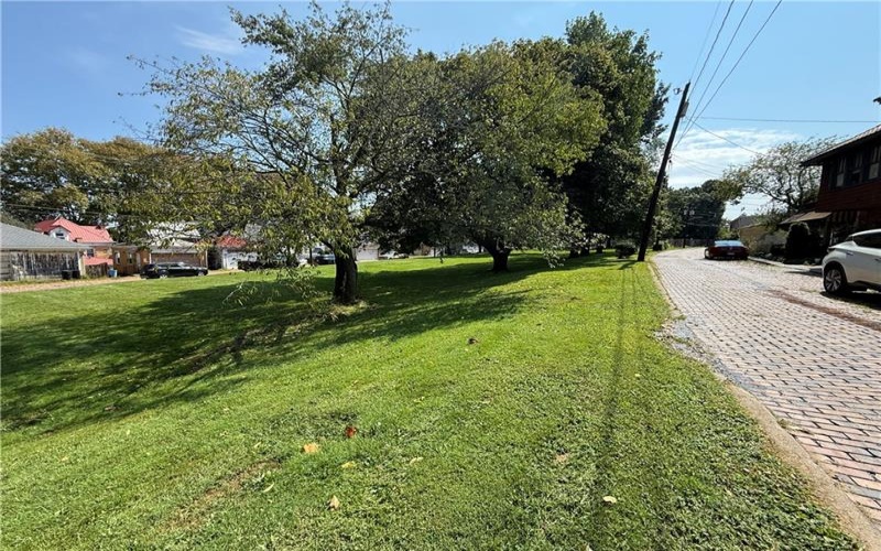 114 15th St, Vandergrift, 15690, 2 Bedroom Bedrooms, 7 Room Rooms,1 BathroomBathrooms,Residential,For Sale,15th St,1772955