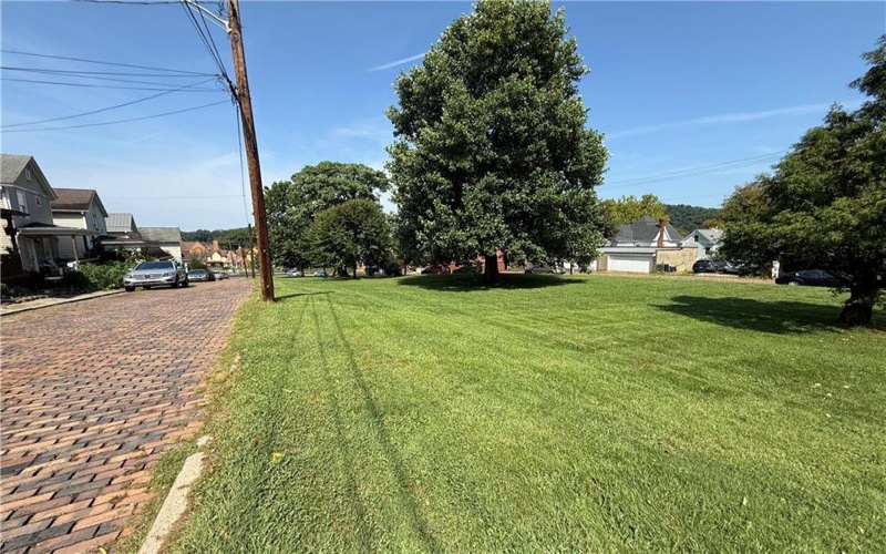 114 15th St, Vandergrift, 15690, 2 Bedroom Bedrooms, 7 Room Rooms,1 BathroomBathrooms,Residential,For Sale,15th St,1772955