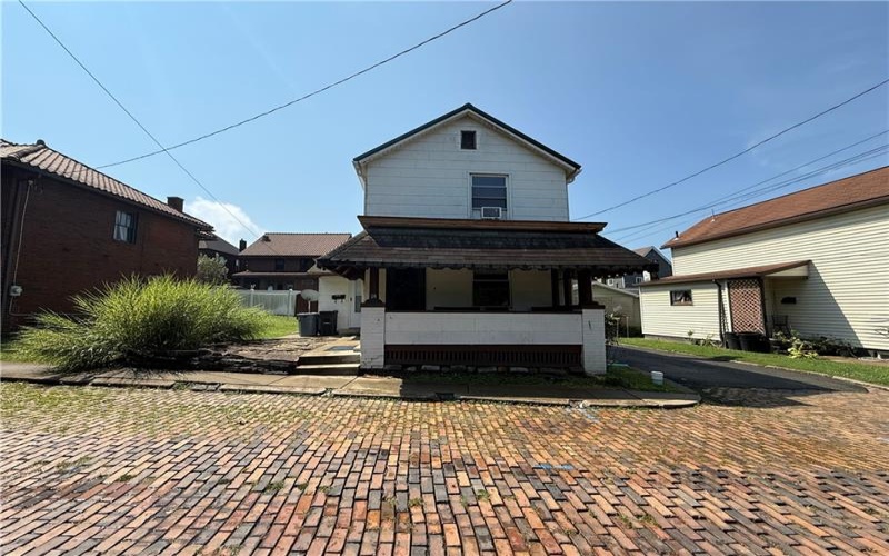 114 15th St, Vandergrift, 15690, 2 Bedroom Bedrooms, 7 Room Rooms,1 BathroomBathrooms,Residential,For Sale,15th St,1772955