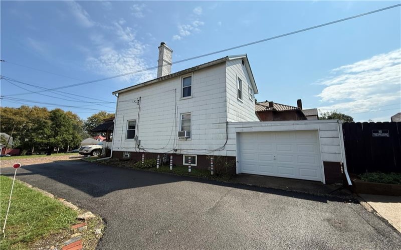 114 15th St, Vandergrift, 15690, 2 Bedroom Bedrooms, 7 Room Rooms,1 BathroomBathrooms,Residential,For Sale,15th St,1772955