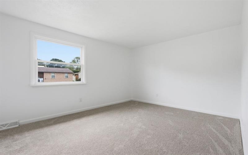 143 Macbeth Drive, New Kensington, 15068, 4 Bedroom Bedrooms, 10 Room Rooms,2.1 BathroomBathrooms,Residential,For Sale,Macbeth Drive,1772988