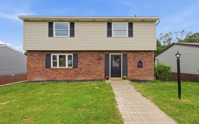 143 Macbeth Drive, New Kensington, 15068, 4 Bedroom Bedrooms, 10 Room Rooms,2.1 BathroomBathrooms,Residential,For Sale,Macbeth Drive,1772988