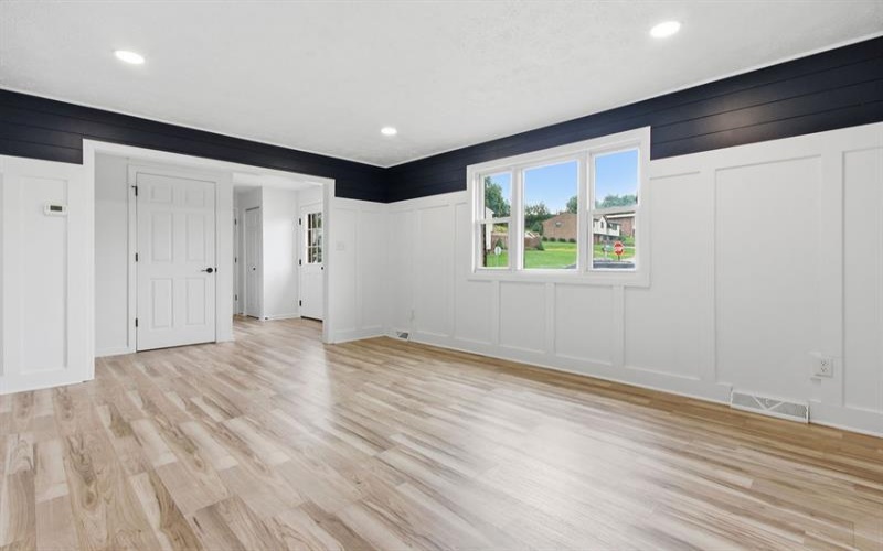 143 Macbeth Drive, New Kensington, 15068, 4 Bedroom Bedrooms, 10 Room Rooms,2.1 BathroomBathrooms,Residential,For Sale,Macbeth Drive,1772988