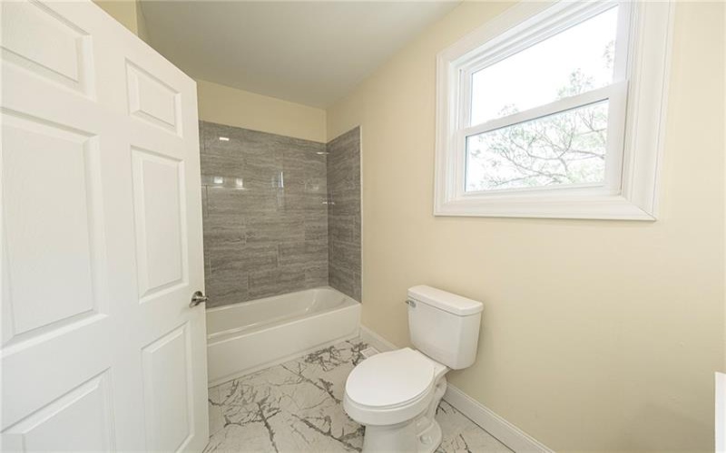 329 Harrison Ave, Greensburg, 15601, 3 Bedroom Bedrooms, 6 Room Rooms,1.1 BathroomBathrooms,Residential,For Sale,Harrison Ave,1759020