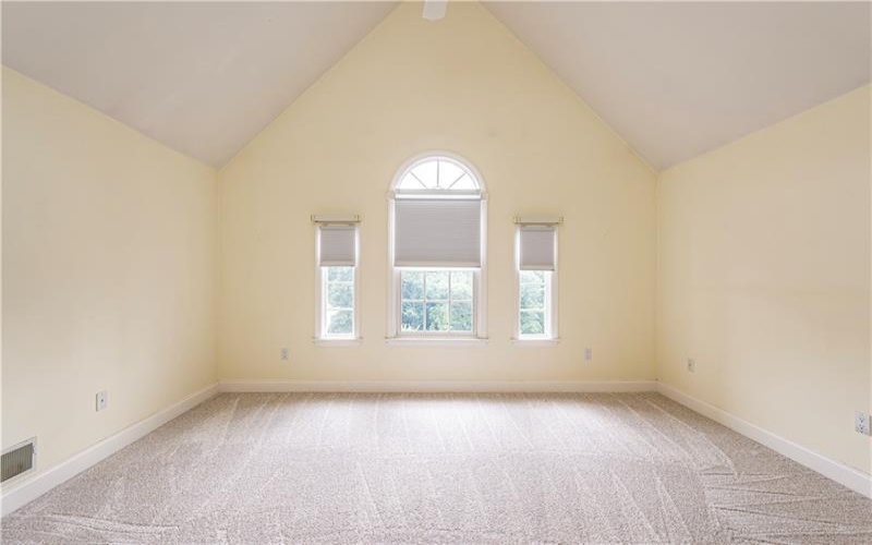 127 Woodhaven Dr, Jeannette, 15644, 4 Bedroom Bedrooms, 10 Room Rooms,4.1 BathroomBathrooms,Residential,For Sale,Woodhaven Dr,1770642