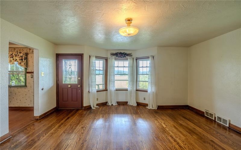 720 Park AVENUE, Rostraver Township, 15012, 3 Bedroom Bedrooms, 7 Room Rooms,1.1 BathroomBathrooms,Residential,For Sale,Park,1772222