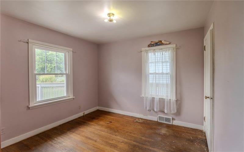 720 Park AVENUE, Rostraver Township, 15012, 3 Bedroom Bedrooms, 7 Room Rooms,1.1 BathroomBathrooms,Residential,For Sale,Park,1772222