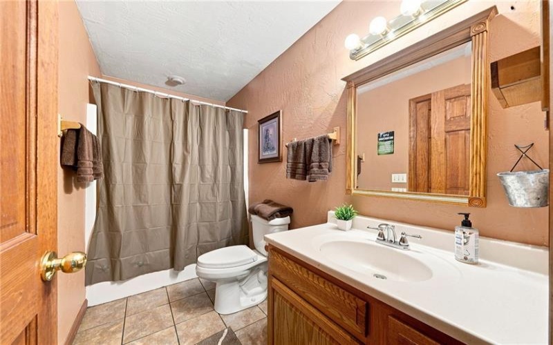 818 Camp Run Road, Jones Mills, 15646, 3 Bedroom Bedrooms, 10 Room Rooms,4 BathroomBathrooms,Residential,For Sale,Camp Run Road,1772340