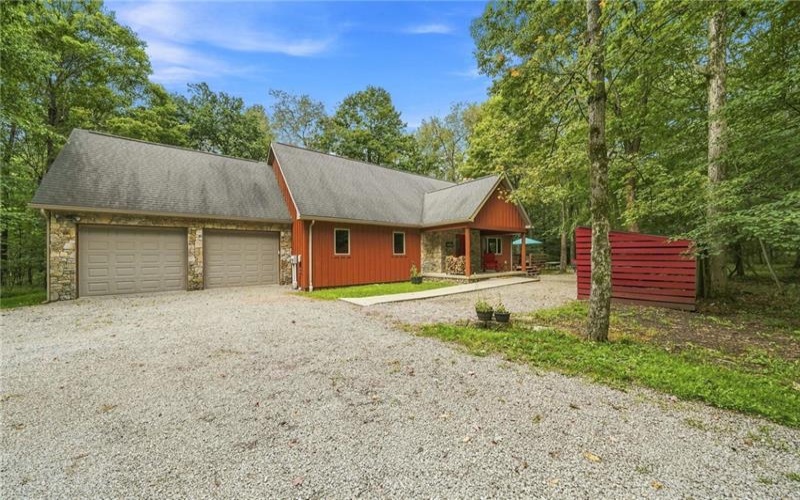 818 Camp Run Road, Jones Mills, 15646, 3 Bedroom Bedrooms, 10 Room Rooms,4 BathroomBathrooms,Residential,For Sale,Camp Run Road,1772340