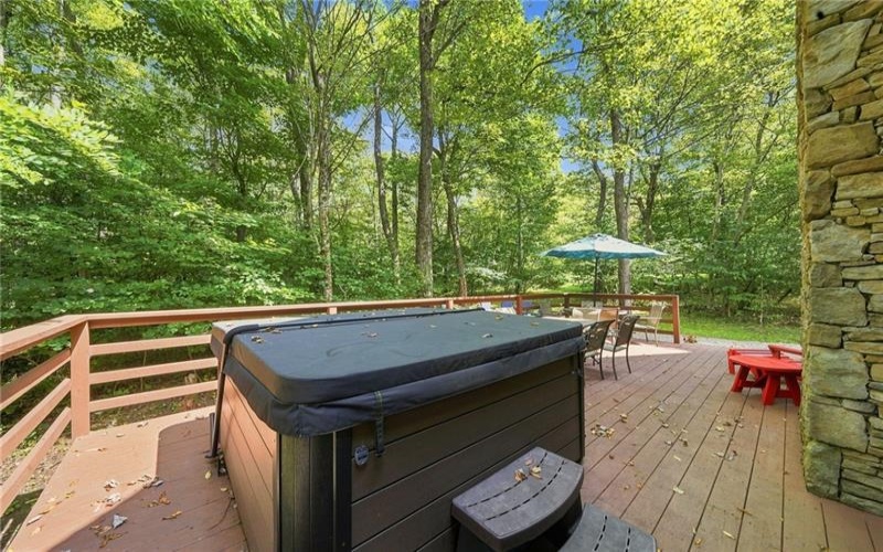 818 Camp Run Road, Jones Mills, 15646, 3 Bedroom Bedrooms, 10 Room Rooms,4 BathroomBathrooms,Residential,For Sale,Camp Run Road,1772340