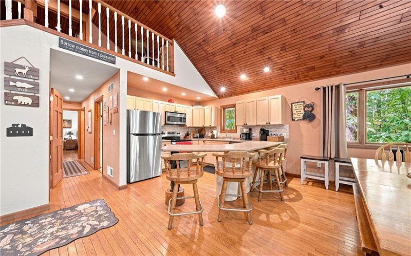 818 Camp Run Road, Jones Mills, 15646, 3 Bedroom Bedrooms, 10 Room Rooms,4 BathroomBathrooms,Residential,For Sale,Camp Run Road,1772340