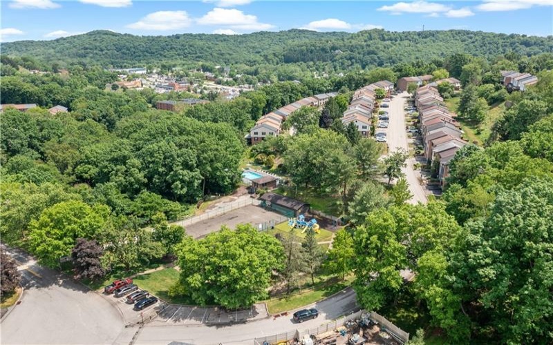 103 Crosswinds Ln, Murrysville, 15668, 2 Bedroom Bedrooms, 8 Room Rooms,2.1 BathroomBathrooms,Residential,For Sale,Crosswinds Ln,1772371
