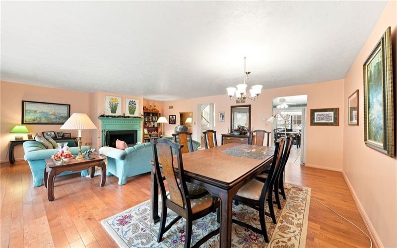 346 Nature Trail Ln, Murrysville, 15668, 3 Bedroom Bedrooms, 7 Room Rooms,2.1 BathroomBathrooms,Residential,For Sale,Nature Trail Ln,1772503