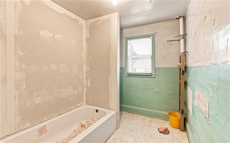 1220 Main Street, Windber, 15963, 6 Bedrooms Bedrooms, ,2 BathroomsBathrooms,Residential,For Sale,Main Street,1772702