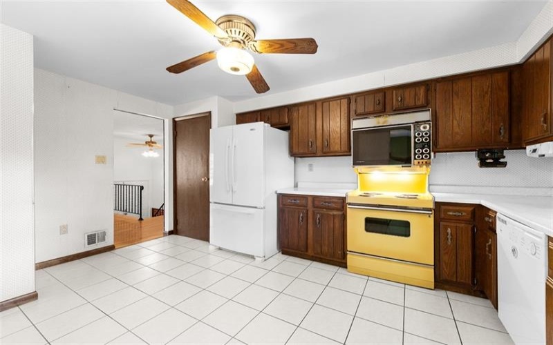 502 Saint Thomas Drive, Greensburg, 15601, 5 Bedroom Bedrooms, 10 Room Rooms,2.1 BathroomBathrooms,Residential,For Sale,Saint Thomas Drive,1772727