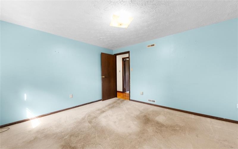 502 Saint Thomas Drive, Greensburg, 15601, 5 Bedroom Bedrooms, 10 Room Rooms,2.1 BathroomBathrooms,Residential,For Sale,Saint Thomas Drive,1772727