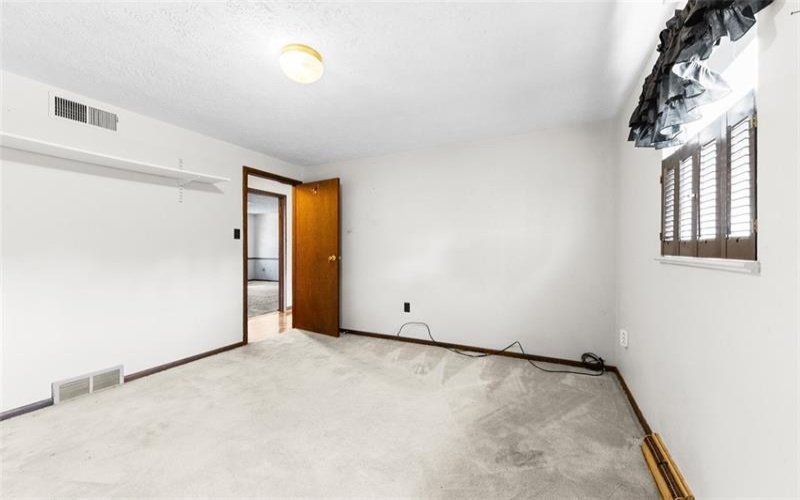502 Saint Thomas Drive, Greensburg, 15601, 5 Bedroom Bedrooms, 10 Room Rooms,2.1 BathroomBathrooms,Residential,For Sale,Saint Thomas Drive,1772727
