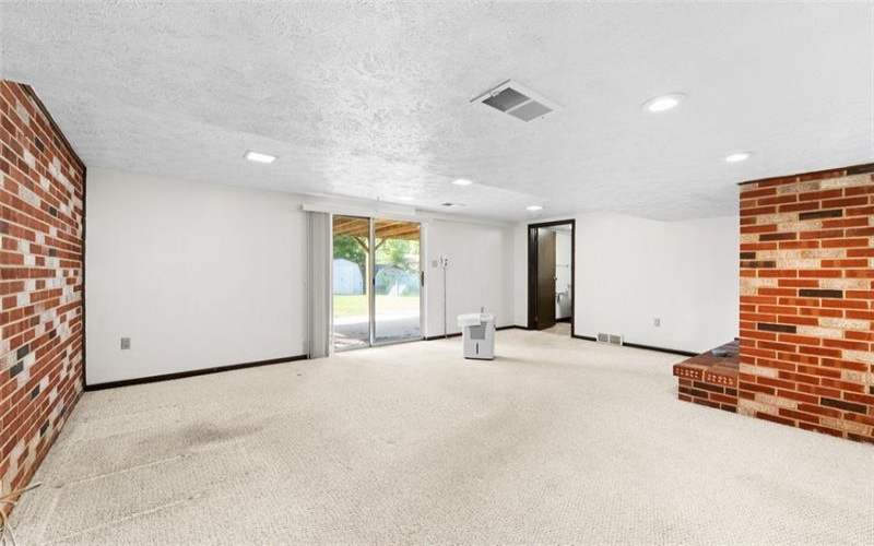 502 Saint Thomas Drive, Greensburg, 15601, 5 Bedroom Bedrooms, 10 Room Rooms,2.1 BathroomBathrooms,Residential,For Sale,Saint Thomas Drive,1772727