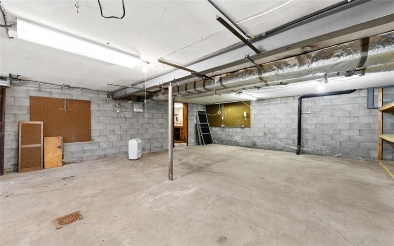 502 Saint Thomas Drive, Greensburg, 15601, 5 Bedroom Bedrooms, 10 Room Rooms,2.1 BathroomBathrooms,Residential,For Sale,Saint Thomas Drive,1772727