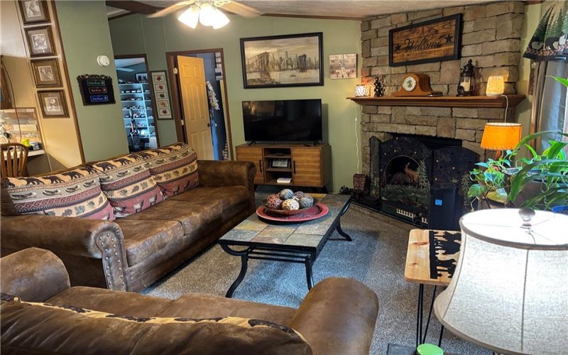 428 Evans, Donegal, 15628, 3 Bedroom Bedrooms, 6 Room Rooms,2 BathroomBathrooms,Residential,For Sale,Evans,1772728