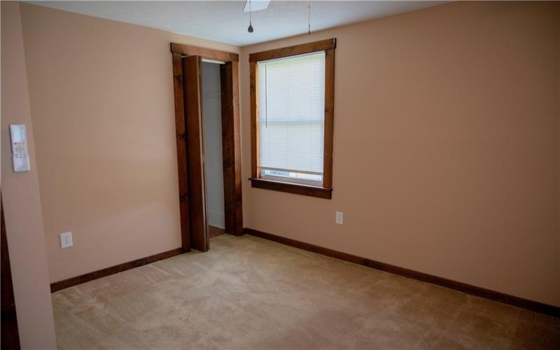 220 2nd Street, Slickville, 15684, 2 Bedroom Bedrooms, 6 Room Rooms,1 BathroomBathrooms,Residential,For Sale,2nd Street,1773019