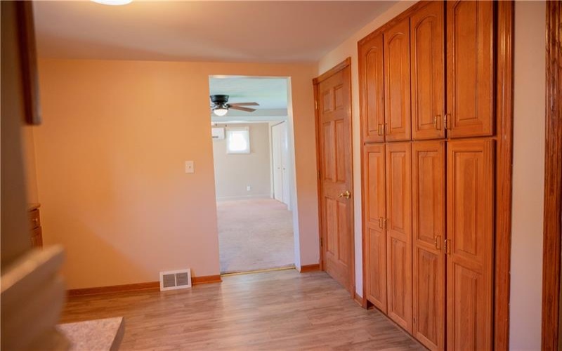 220 2nd Street, Slickville, 15684, 2 Bedroom Bedrooms, 6 Room Rooms,1 BathroomBathrooms,Residential,For Sale,2nd Street,1773019