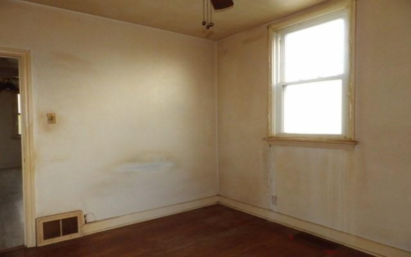 716 Demuth Street, Johnstown, 15904, 2 Bedroom Bedrooms, 4 Room Rooms,1 BathroomBathrooms,Residential,For Sale,Demuth Street,1773030