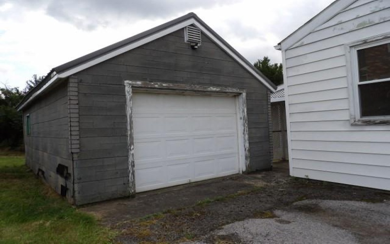 716 Demuth Street, Johnstown, 15904, 2 Bedroom Bedrooms, 4 Room Rooms,1 BathroomBathrooms,Residential,For Sale,Demuth Street,1773030