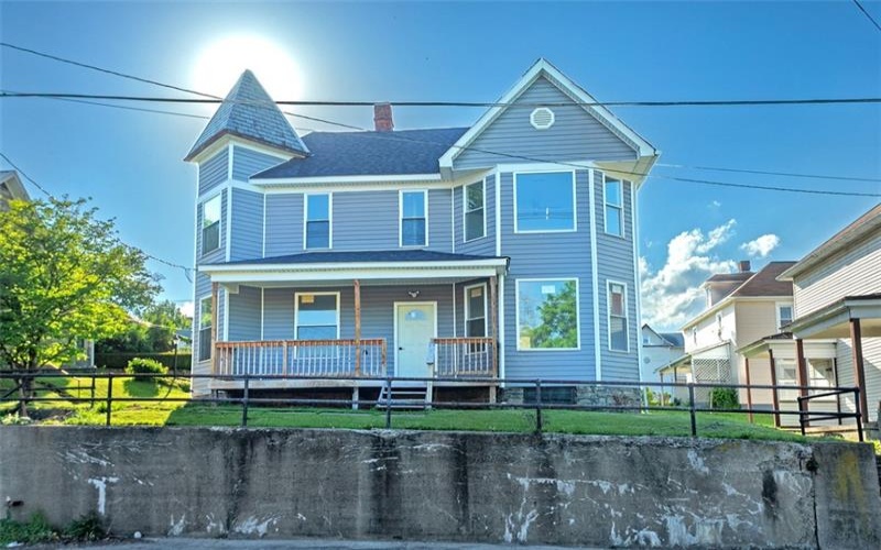 435 Broadway St, Scottdale, 15683, 4 Bedroom Bedrooms, ,2.1 BathroomBathrooms,Residential,For Sale,Broadway St,1758665