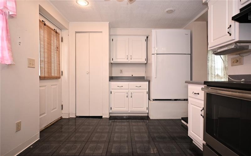 310 6th St, Monongahela, 15063, 3 Bedroom Bedrooms, 7 Room Rooms,2 BathroomBathrooms,Residential,For Sale,6th St,1771016