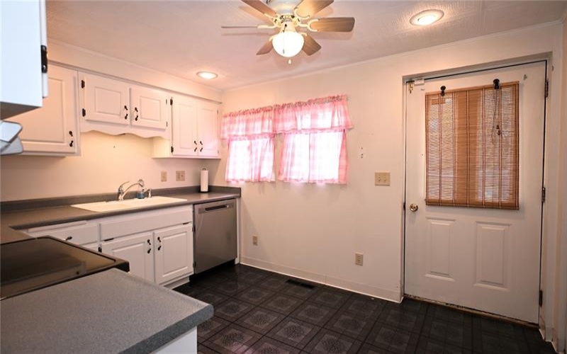 310 6th St, Monongahela, 15063, 3 Bedroom Bedrooms, 7 Room Rooms,2 BathroomBathrooms,Residential,For Sale,6th St,1771016