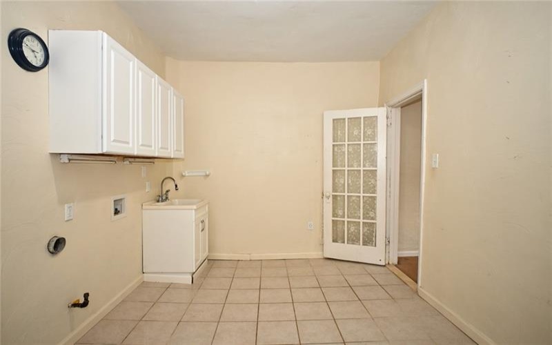 310 6th St, Monongahela, 15063, 3 Bedroom Bedrooms, 7 Room Rooms,2 BathroomBathrooms,Residential,For Sale,6th St,1771016