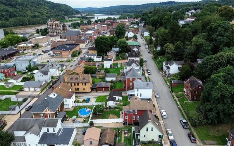 310 6th St, Monongahela, 15063, 3 Bedroom Bedrooms, 7 Room Rooms,2 BathroomBathrooms,Residential,For Sale,6th St,1771016