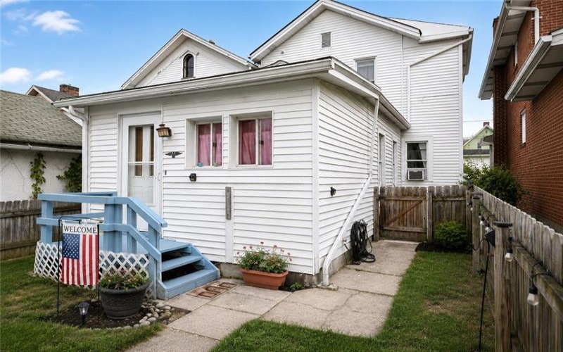310 6th St, Monongahela, 15063, 3 Bedroom Bedrooms, 7 Room Rooms,2 BathroomBathrooms,Residential,For Sale,6th St,1771016