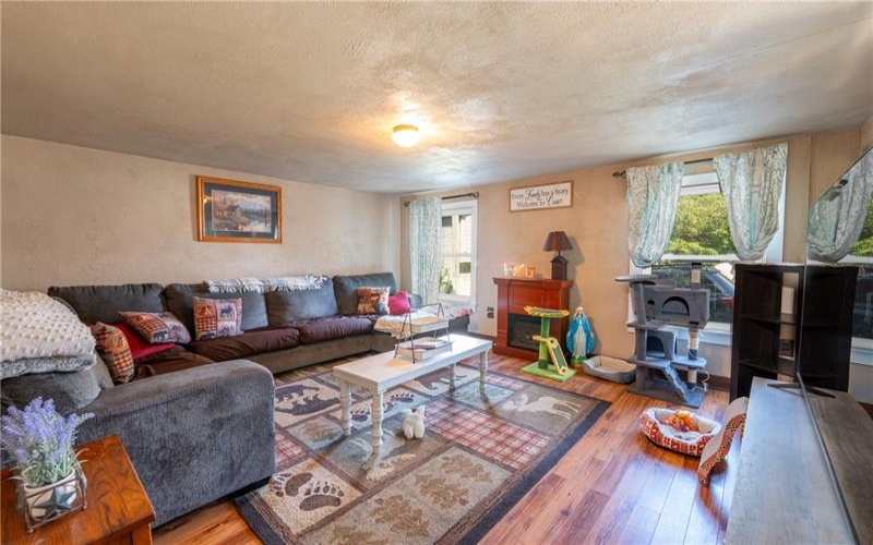 962 Bethel Church Rd, Latrobe, 15650, 3 Bedroom Bedrooms, ,1 BathroomBathrooms,Residential,For Sale,Bethel Church Rd,1772151