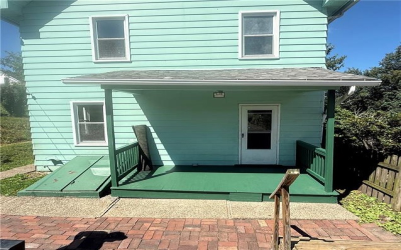 1422 Orchard Ave, Arnold, 15068, 4 Bedroom Bedrooms, 8 Room Rooms,1 BathroomBathrooms,Residential,For Sale,Orchard Ave,1772394