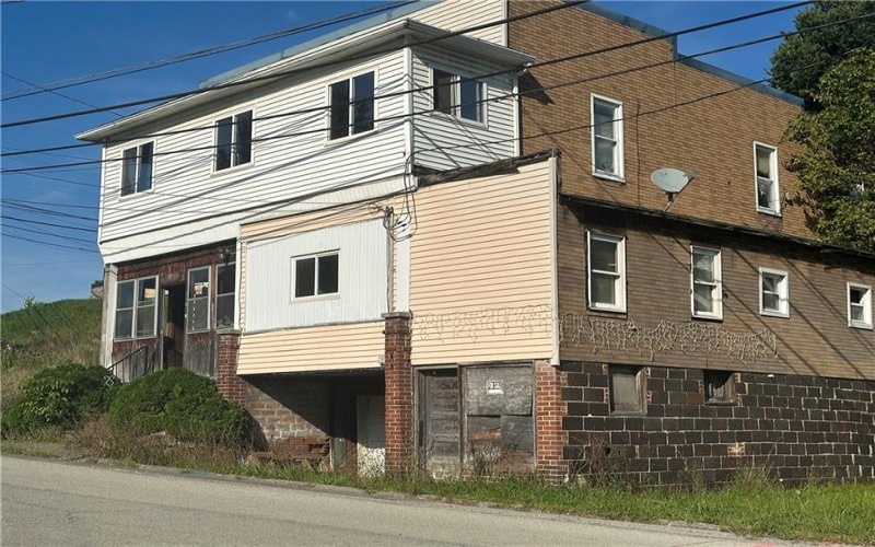 110 Main St, Smock, 15480, ,Multi-unit,For Sale,Main St,1772857